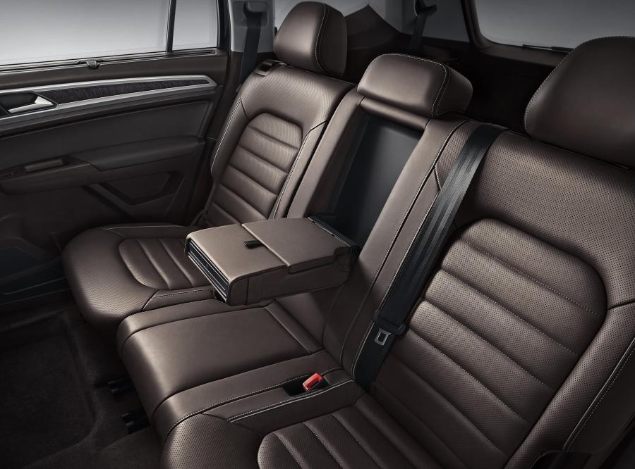 Интерьер Volkswagen Teramont 2017 года  (CN) (фото 34 из 40)